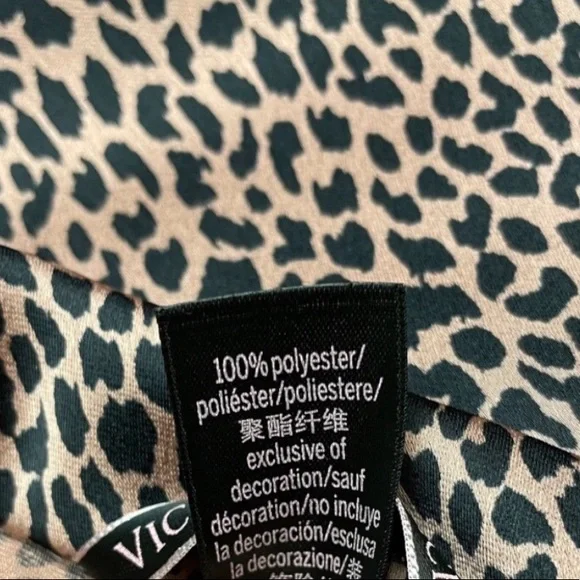 Victoria’s Secret Skirt Slit Satin Feel Side Button Midi Leopard Size 12 NWT - Picture 8 of 8